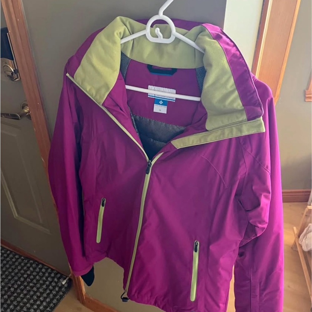Columbia Women's Magenta and Lime Ski Jacket